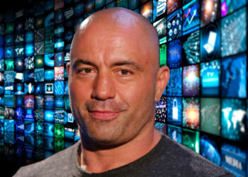 Why Joe Rogan is More Popular than the Mainstream Media