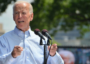 Should Biden stop talking in public?