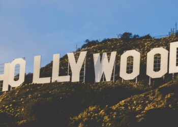 Should Hollywood fill racial and gender quotas to compete for Oscars?