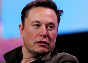Is the media treating Elon Musk fairly or in a biased way?