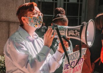 Are liberals more censored on social media than conservatives?