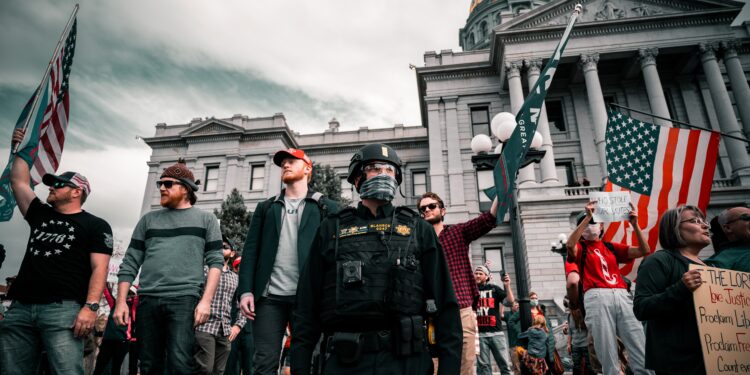 Should Jan. 6 protesters let into the Capitol by police do time?