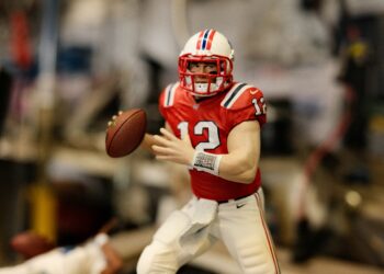 Fire the CNN correspondent comparing Bin Laden to MAGA?