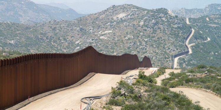 Trump Extending The Border Wall