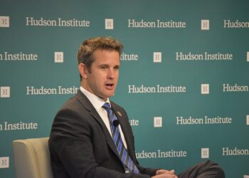 Trump-Hater Kinzinger Sides With Him?