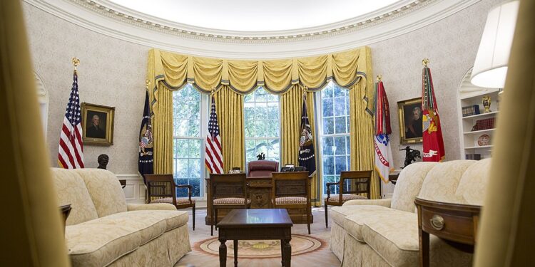 Mysterious Object Found In Trump’s Oval Office