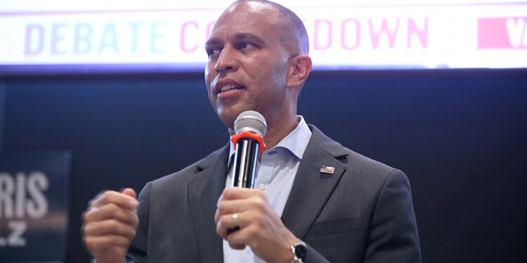 Jeffries Calls New Trump Move ‘Illegal’