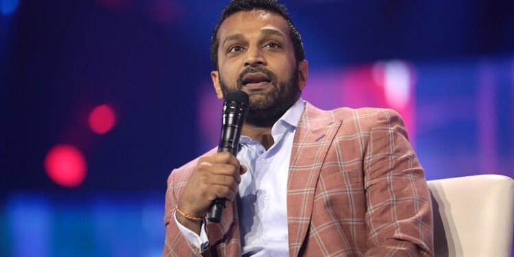 Trump’s FBI Catches Leaker, Arrest Made