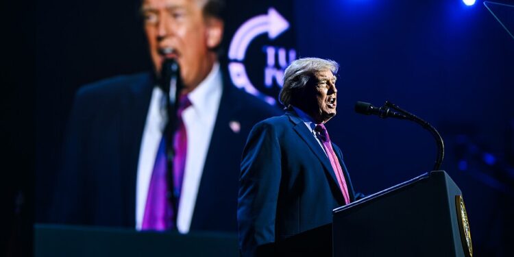 Catholics Come Back To Trump After Pope Fight