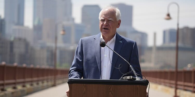 Trump-Hating Governor Makes Total Fool Of Himself