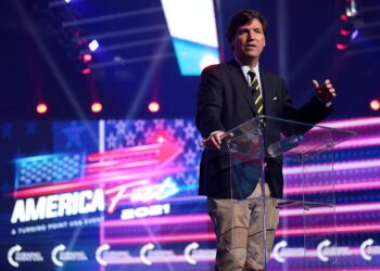 Tucker Carlson Calls For Trump Impeachment